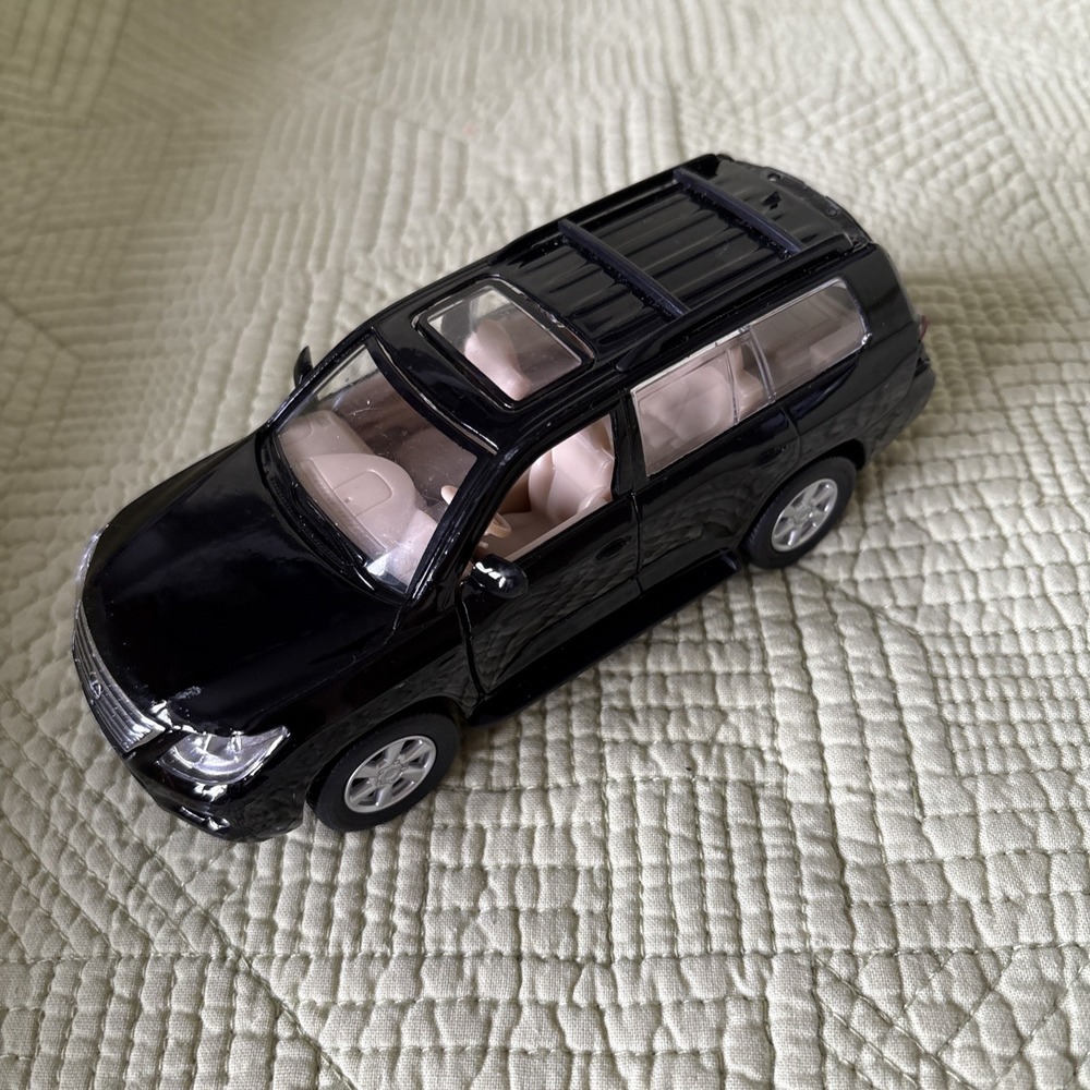 MSZ Lexus LX570 Black SUV Diecast Model Car Opening Doors Hatch 1:32